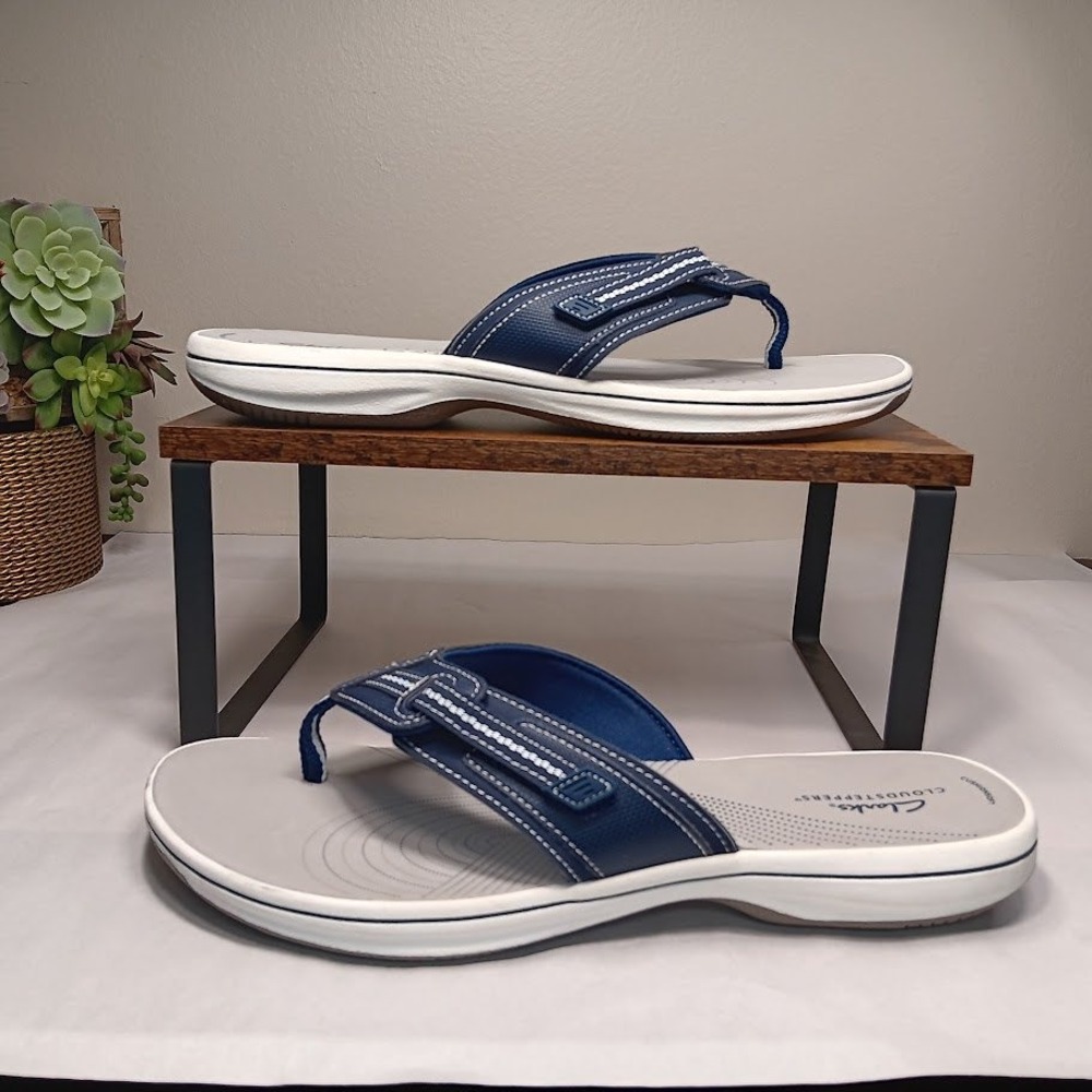Clarks Cloudsteppers Brinkley Jazz Women Size 12 Navy Flip Flop Sandals